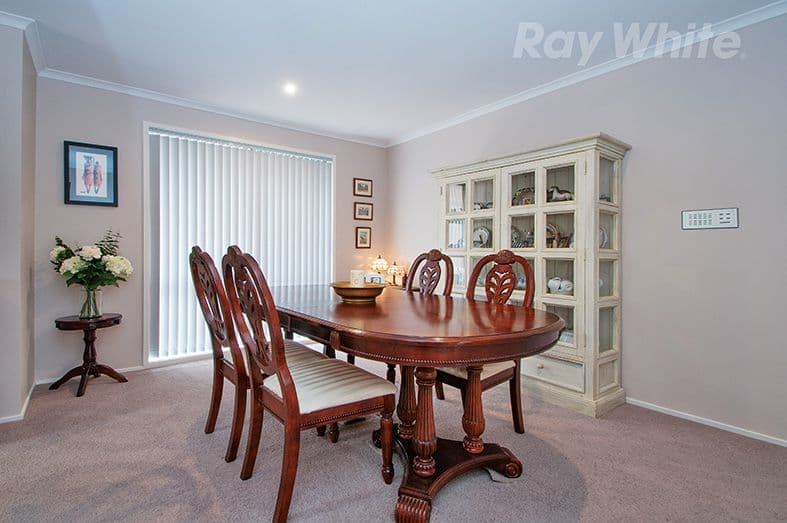 2 YERING Place, Chirnside Park VIC 3116, Chirnside Park - Thumbnail 5