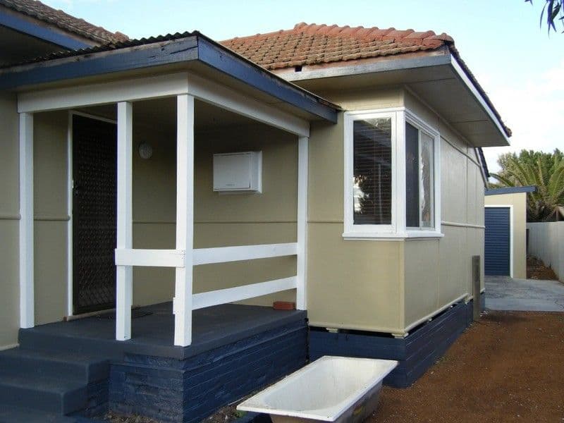 13 Bradley Street, BEACHLANDS WA 6530, Beachlands - Thumbnail 2