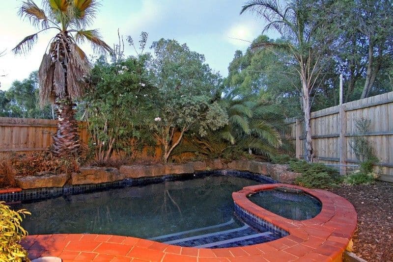 52 Edmund Rice Parade, WATSONIA NORTH VIC 3087, Watsonia North - Thumbnail 2