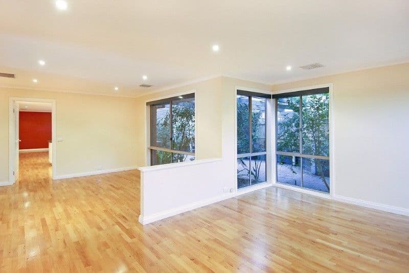 52 Edmund Rice Parade, WATSONIA NORTH VIC 3087, Watsonia North - Thumbnail 4