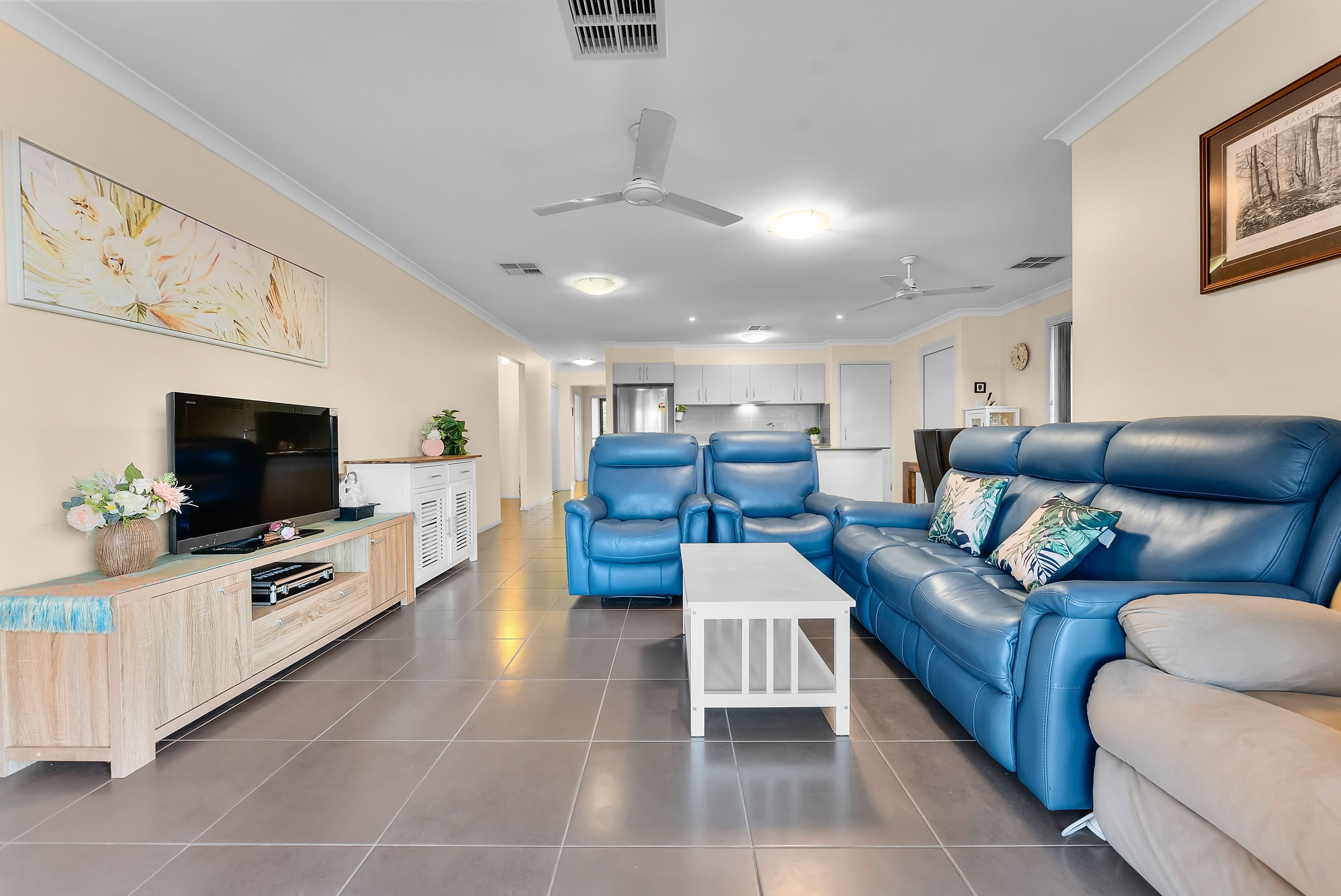 51 Daintree Circuit, North Lakes QLD 4509, North Lakes - Thumbnail 4
