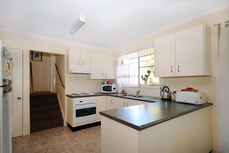 240 Alderley Street, CENTENARY HEIGHTS QLD 4350, Centenary Heights - Thumbnail 3