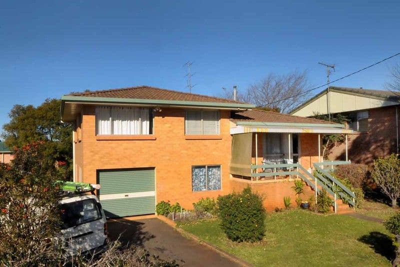 240 Alderley Street, CENTENARY HEIGHTS QLD 4350, Centenary Heights - Thumbnail 6