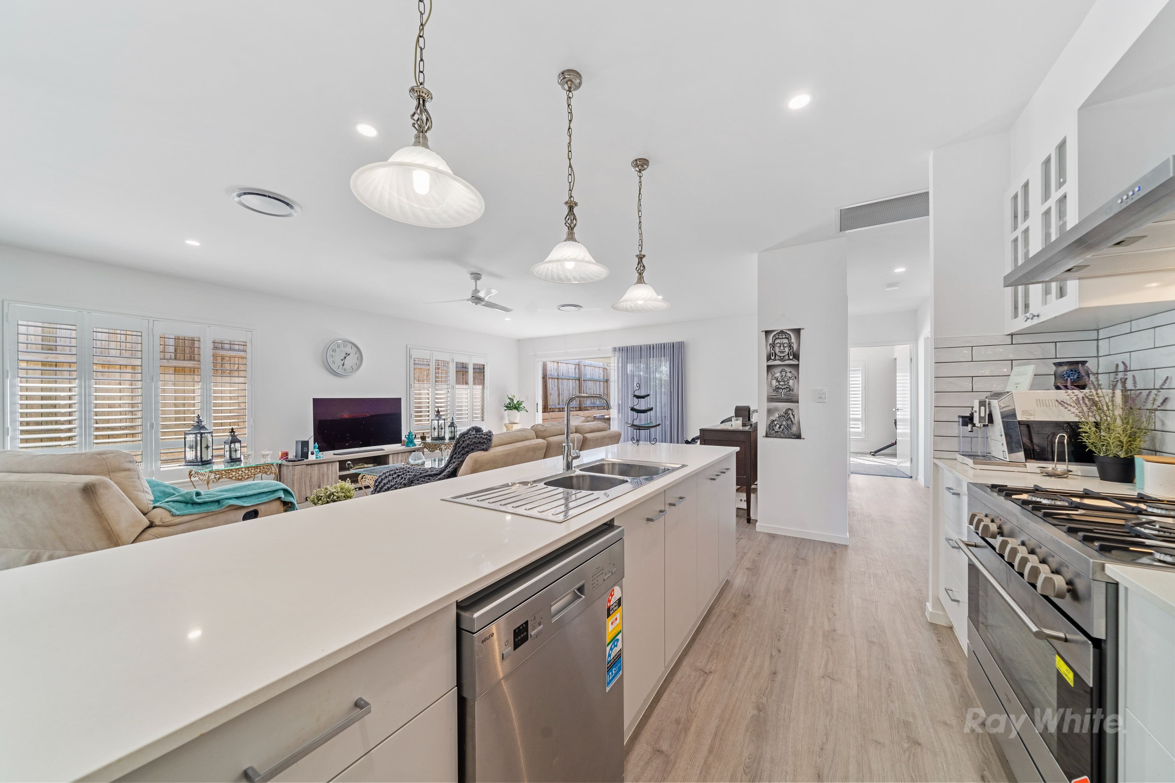 32 Lemon Crescent, Greenbank QLD 4124, Greenbank - Thumbnail 3