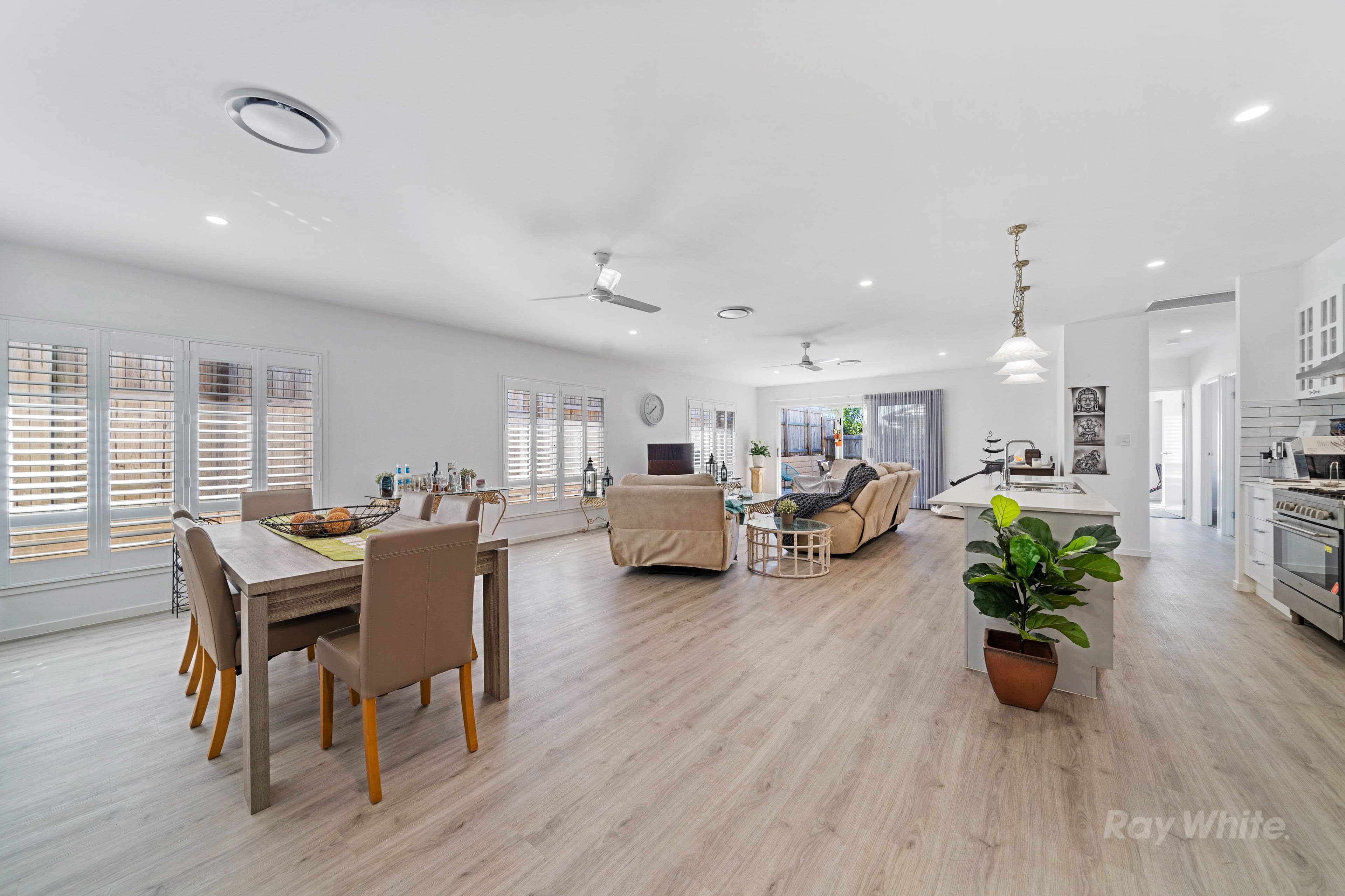 32 Lemon Crescent, Greenbank QLD 4124, Greenbank - Thumbnail 5