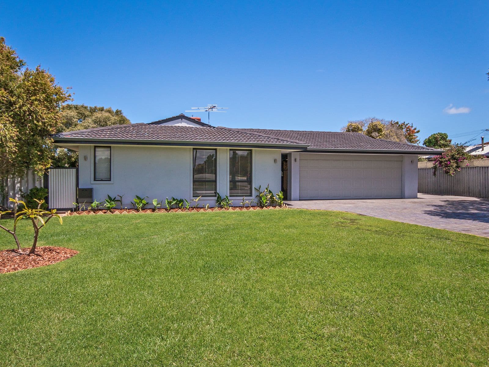 53 Charthouse Road, Safety Bay WA 6169, Safety Bay - Image 1