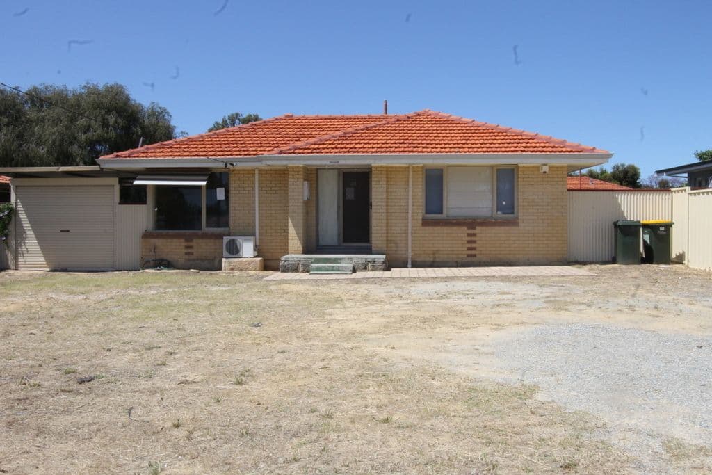 298 Marangaroo Drive, Koondoola WA 6064, Koondoola - Thumbnail 2