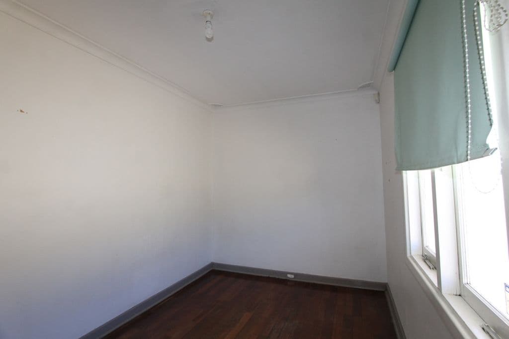 298 Marangaroo Drive, Koondoola WA 6064, Koondoola - Thumbnail 4