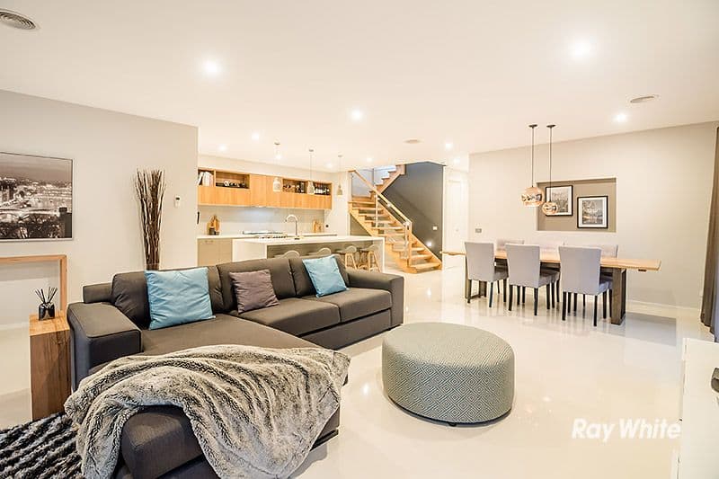 7 Yandra Street, Clyde North VIC 3978, Clyde North - Thumbnail 3