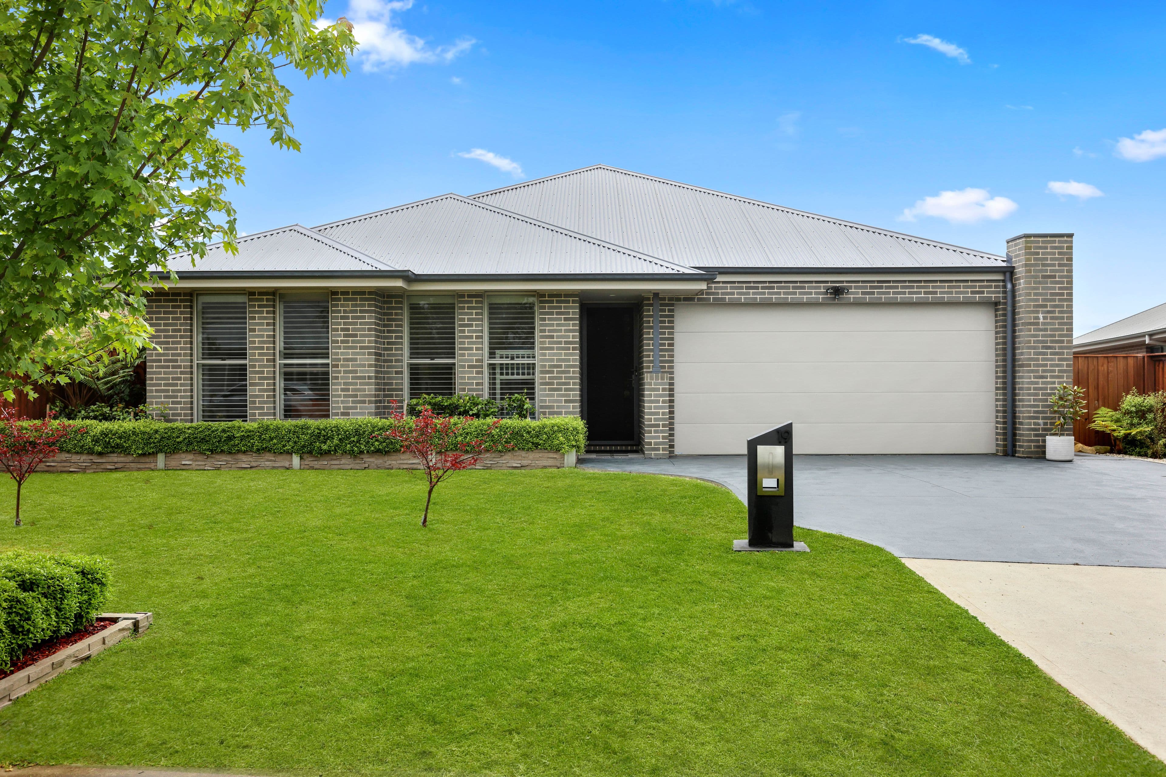 19 Turner Way, RENWICK NSW 2575, Renwick - Image 1