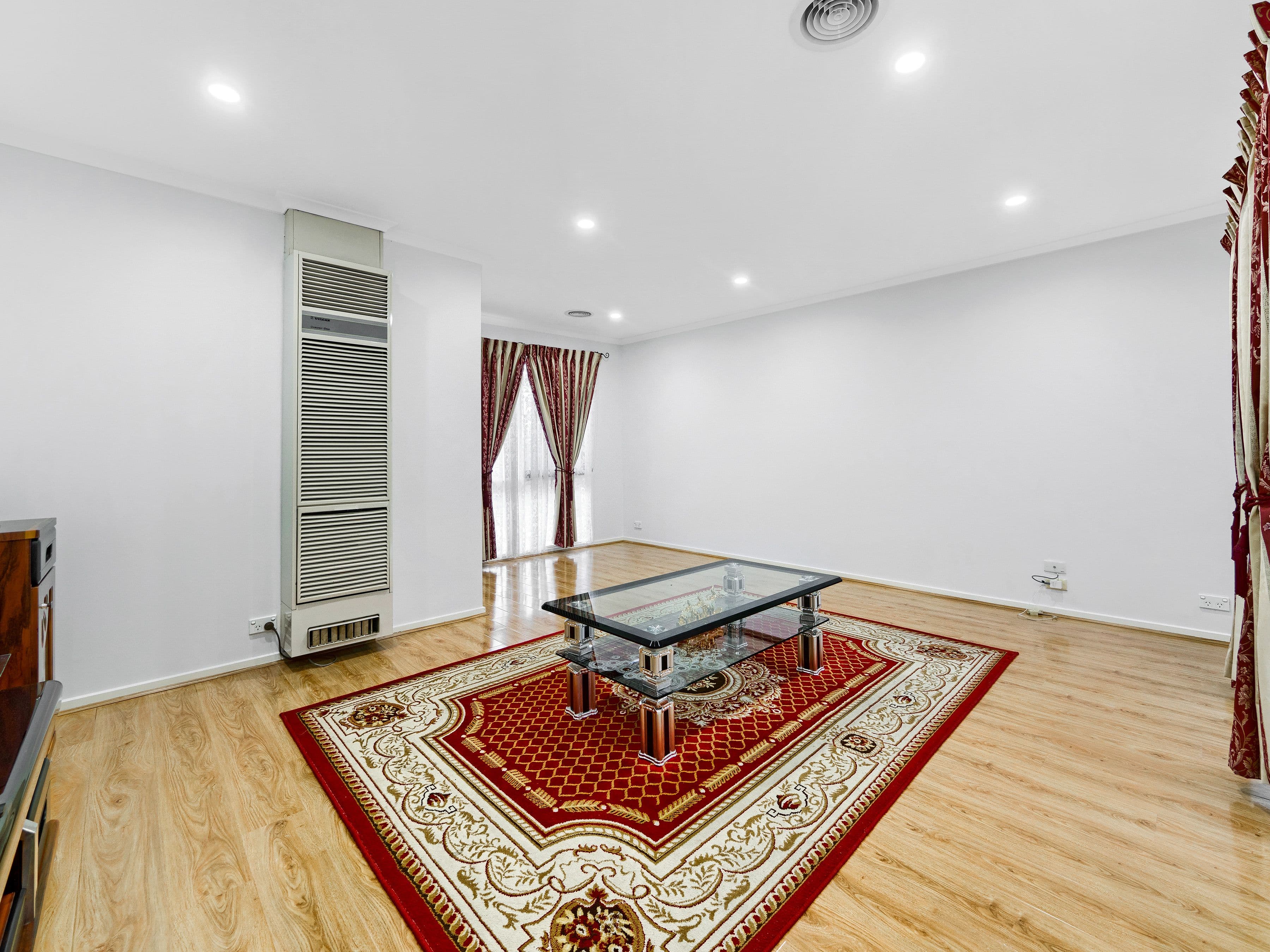 6 Denham Crescent, Cranbourne North VIC 3977, Cranbourne North - Thumbnail 3