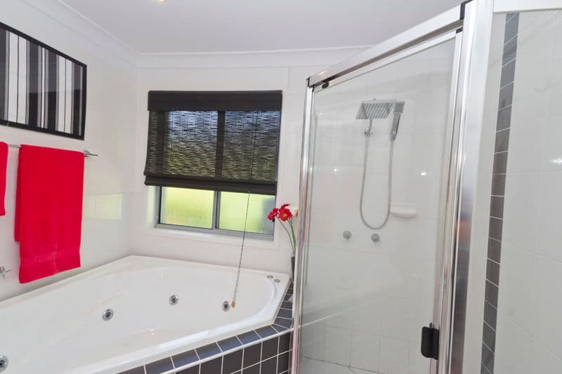 11 Casuarina Way, Helensvale QLD 4212, Helensvale - Thumbnail 8