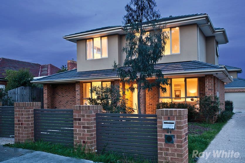 22 McLaren Street, MOUNT WAVERLEY VIC 3149, Mount Waverley - Thumbnail 2