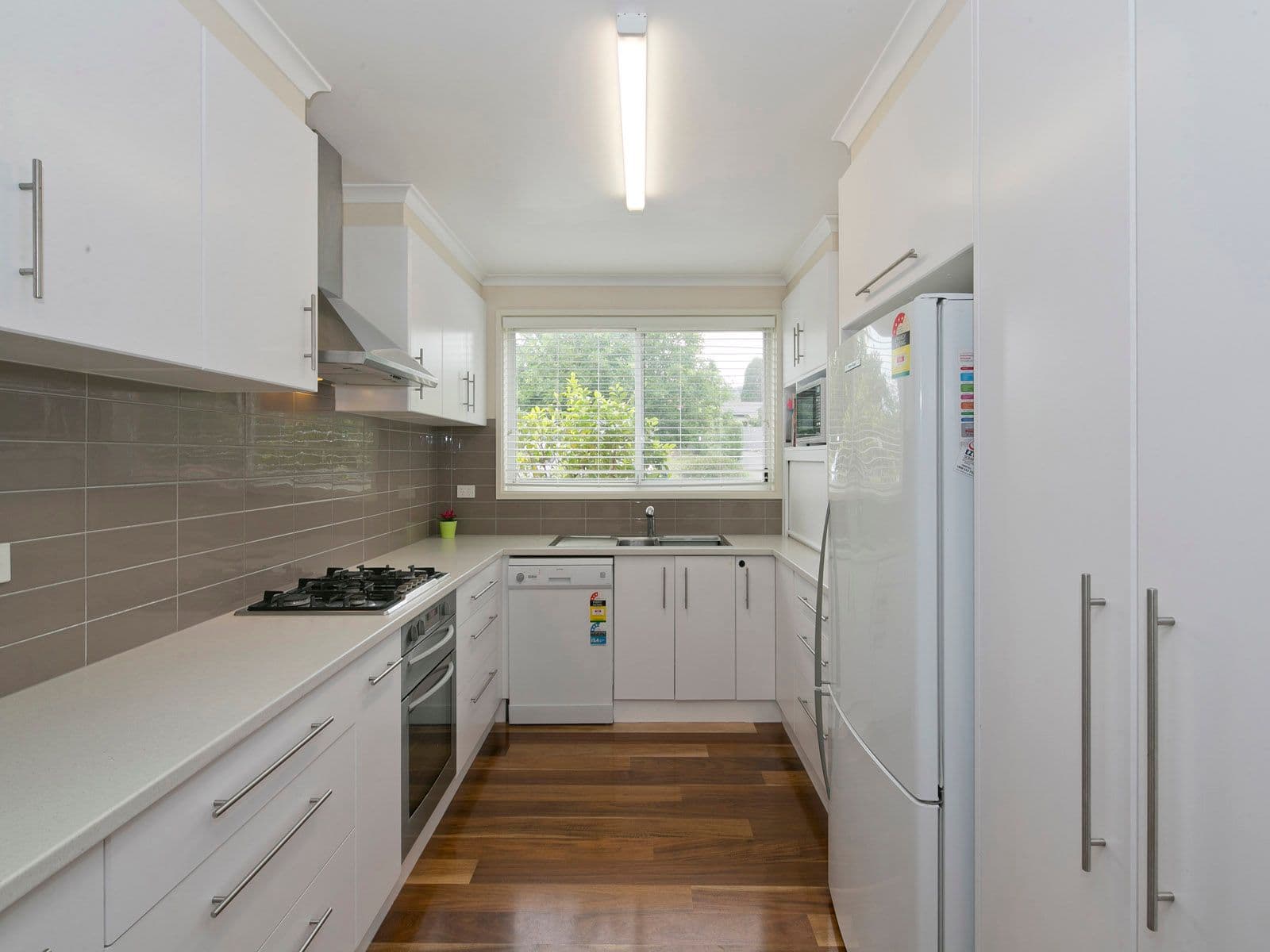 6 Lyle Place, Chifley ACT 2606, Chifley - Thumbnail 2