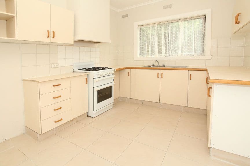 10 Mountain Crescent, MULGRAVE VIC 3170, Mulgrave - Thumbnail 2