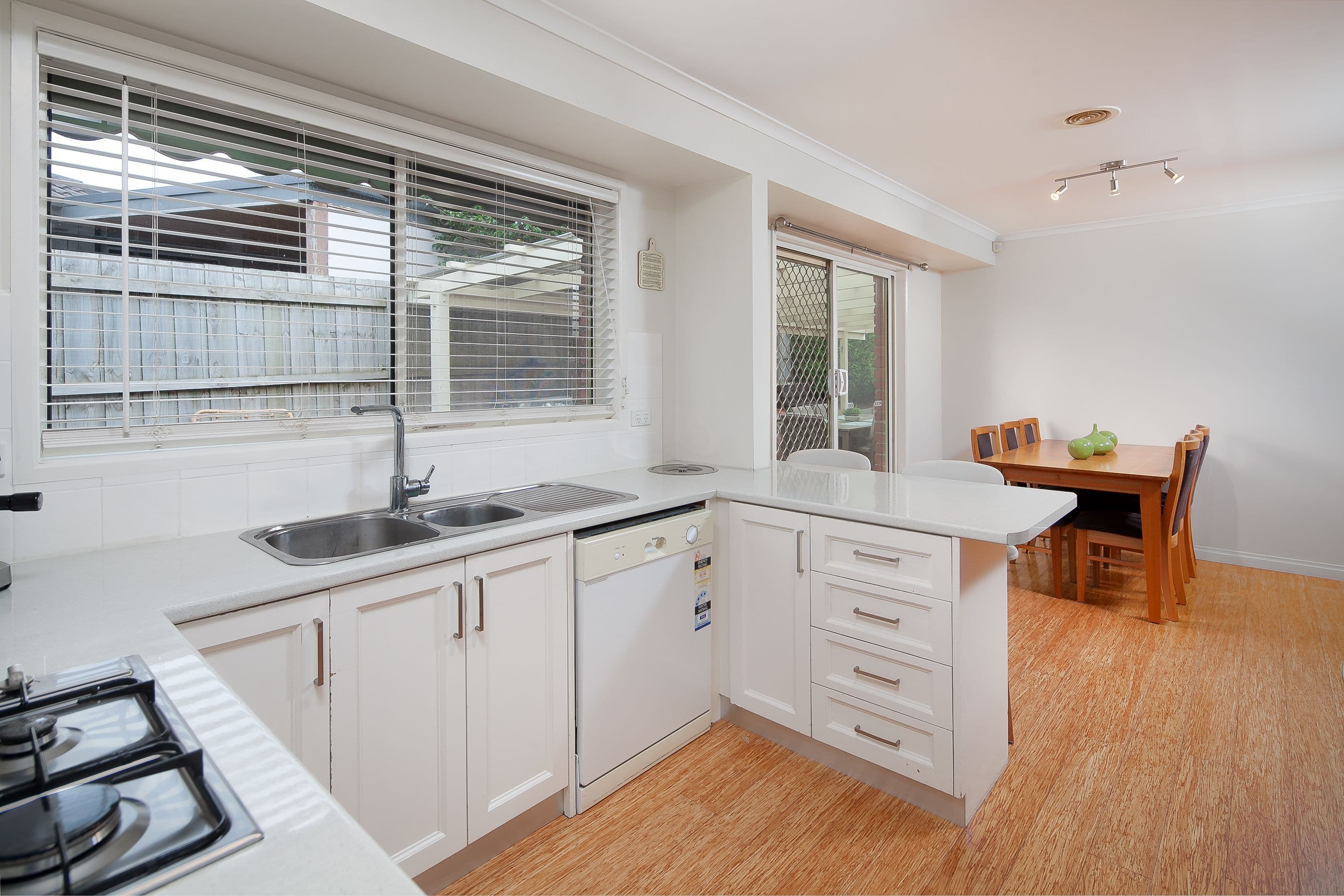6 Cotoneaster Way, Langwarrin VIC 3910, Langwarrin - Thumbnail 7