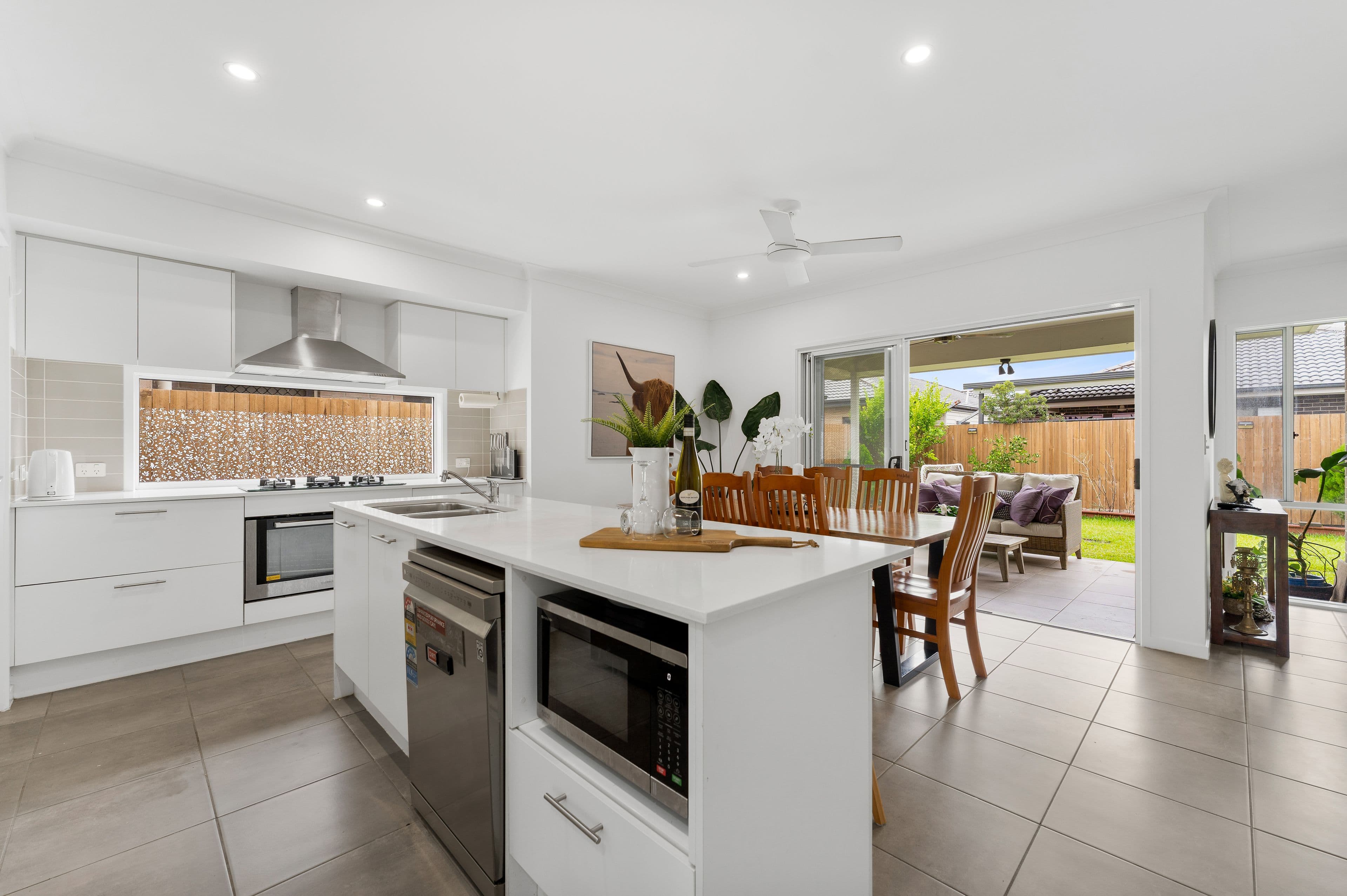 10 Miner Crescent, Pallara QLD 4110, Pallara - Thumbnail 4