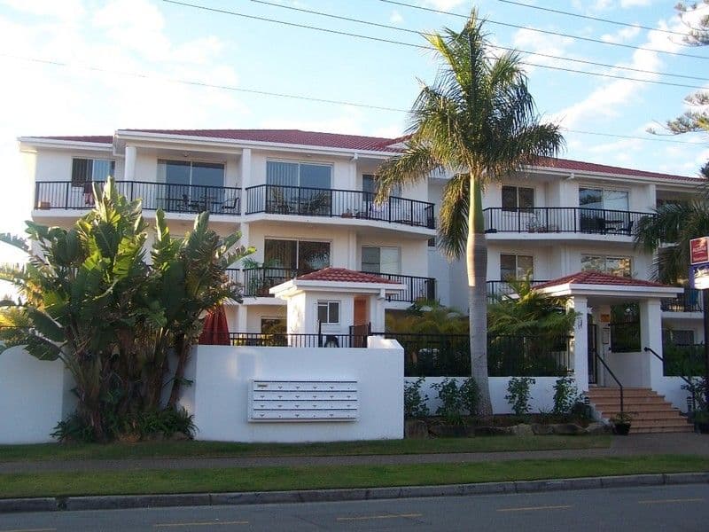 15 Surf Street, MERMAID BEACH QLD 4218, Mermaid Beach - Image 1
