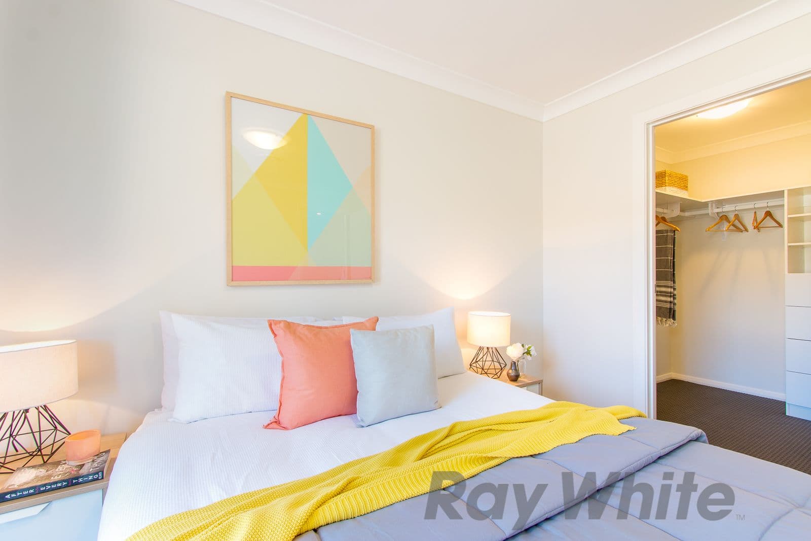 72 Delaware Drive, Macquarie Hills - Thumbnail 8