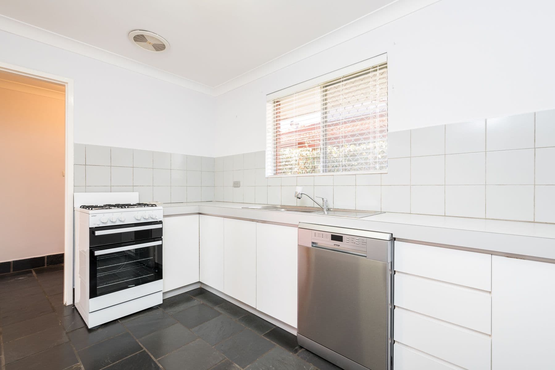 27 Merivale Way, Greenwood WA 6024, Greenwood - Thumbnail 6