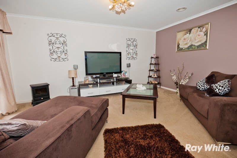 11 Silver Gum Drive, PAKENHAM VIC 3810, Pakenham - Thumbnail 2