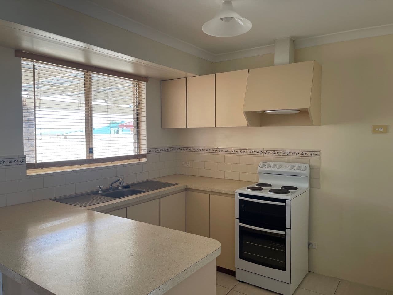 28 North Shore Drive, Dongara WA 6525, Dongara - Thumbnail 3