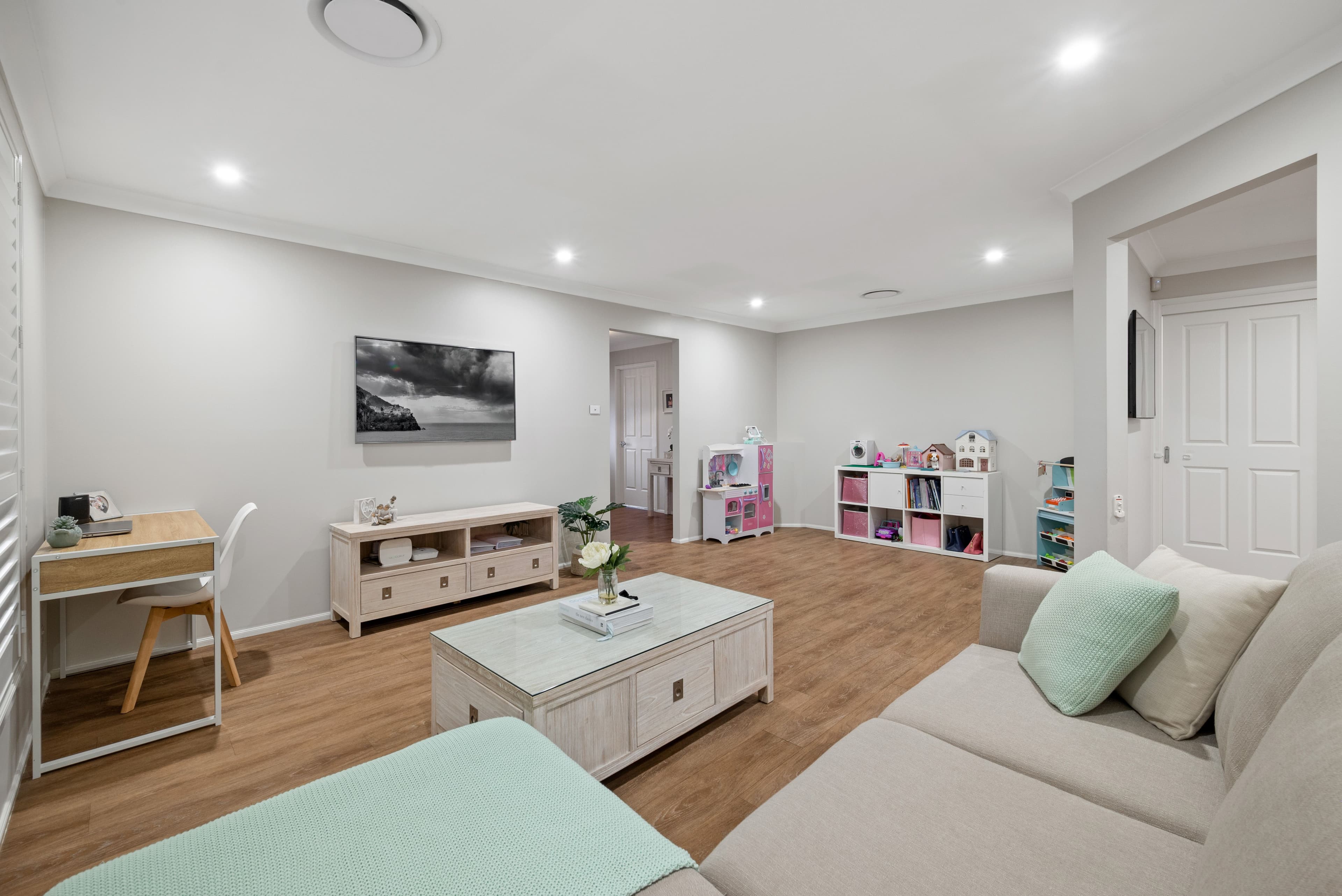 9 Narran Place, Glenmore Park NSW 2745, Glenmore Park - Thumbnail 4