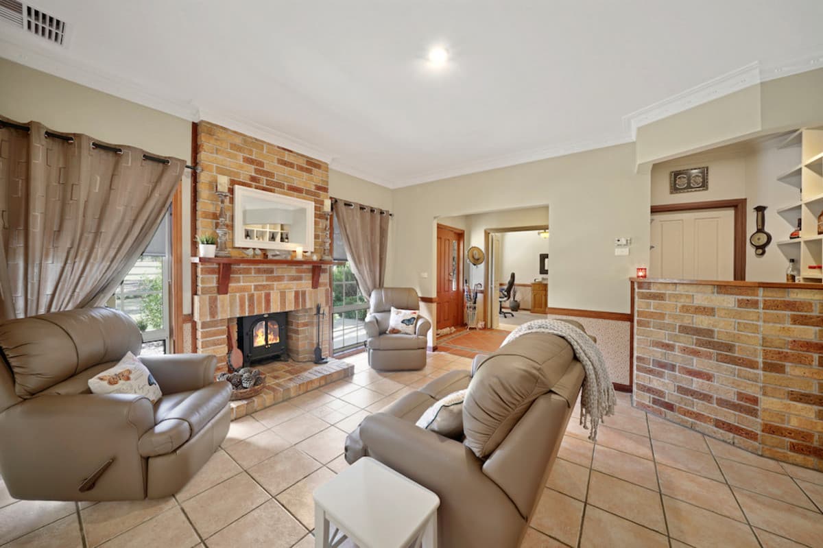 11 Coates Road, HILL TOP, Hill Top - Thumbnail 6
