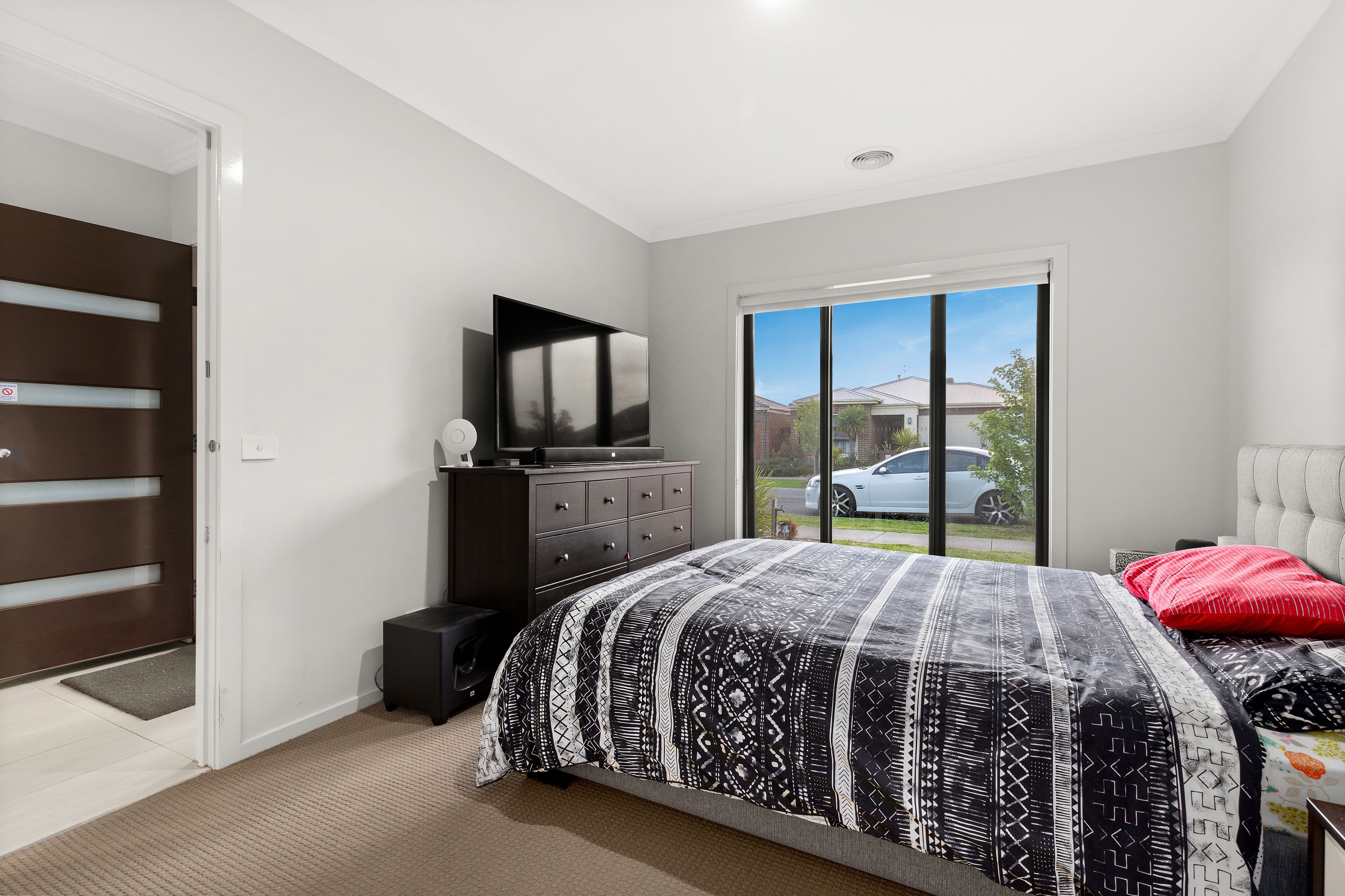 9 Ravensdale Avenue, Officer VIC 3809, Officer - Thumbnail 5