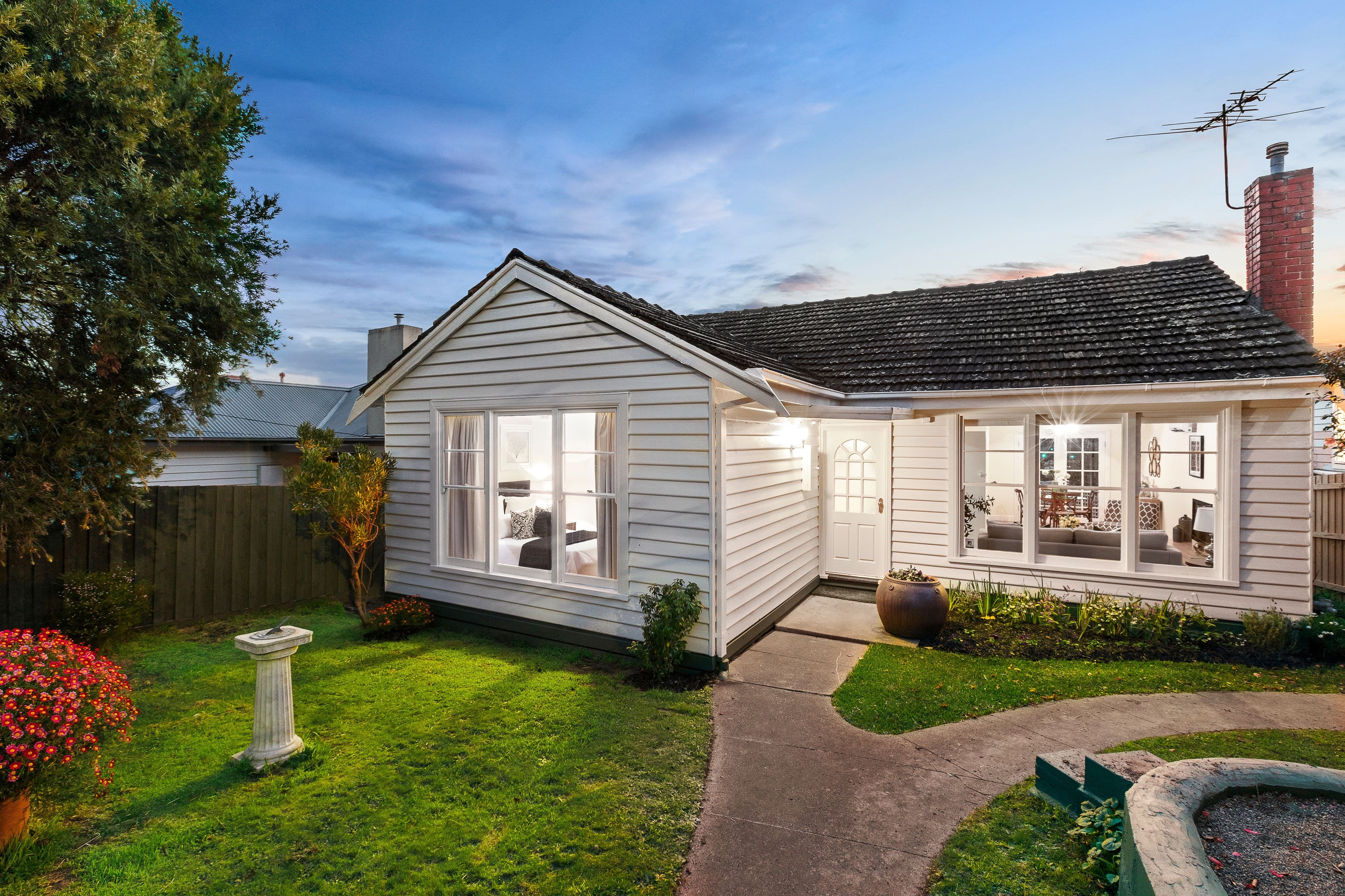 8 Howden Street, Oakleigh East VIC 3166, Oakleigh East - Image 1