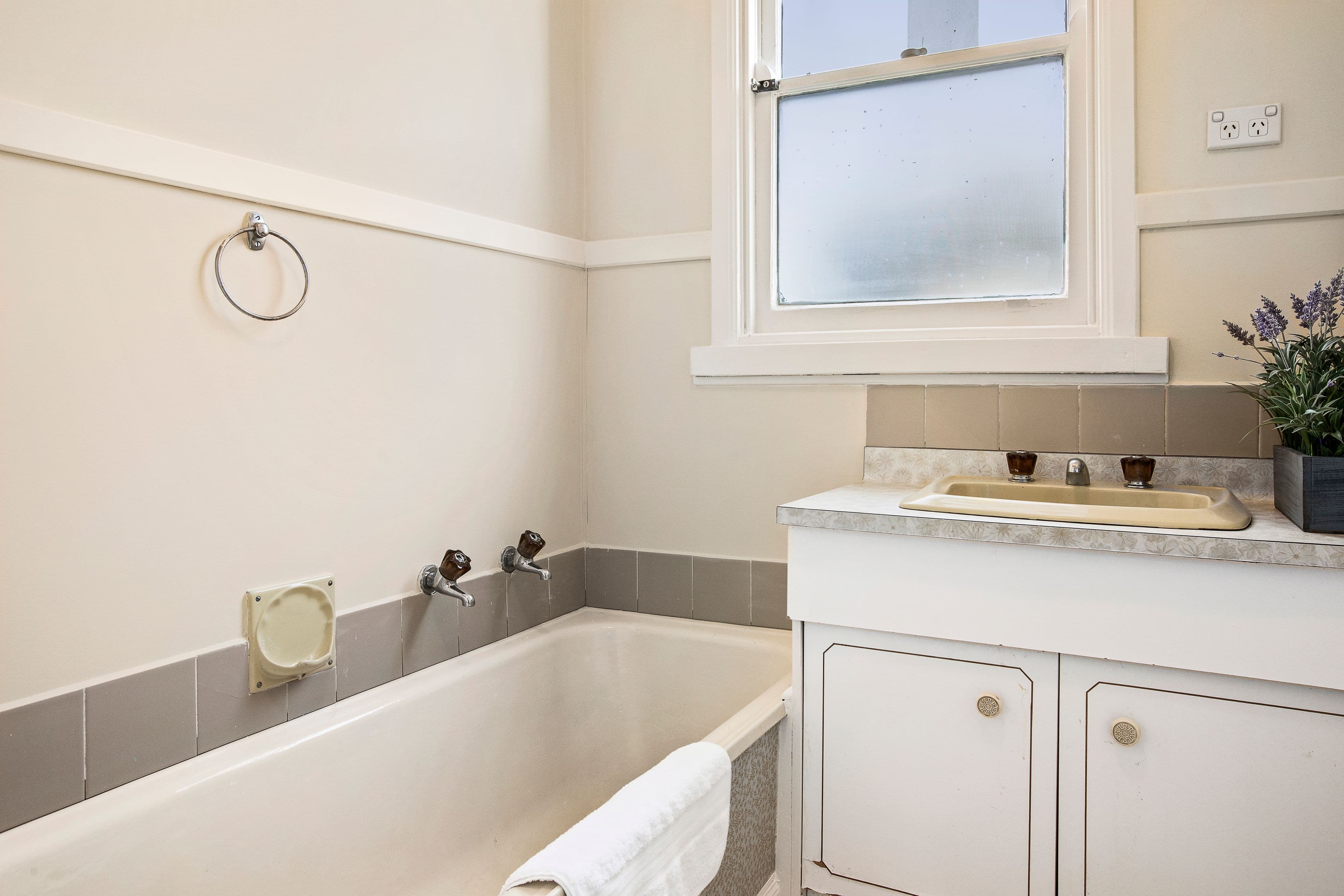 8 Howden Street, Oakleigh East VIC 3166, Oakleigh East - Thumbnail 6