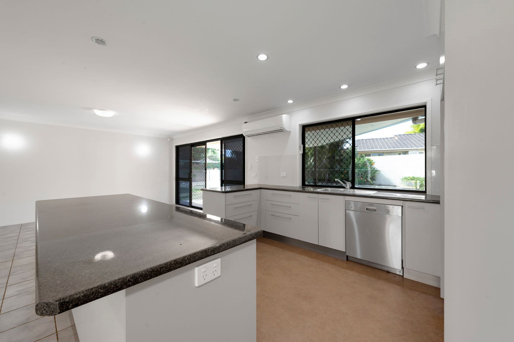 12 Midgley Court, Bundaberg East QLD 4670, Bundaberg East - Thumbnail 8