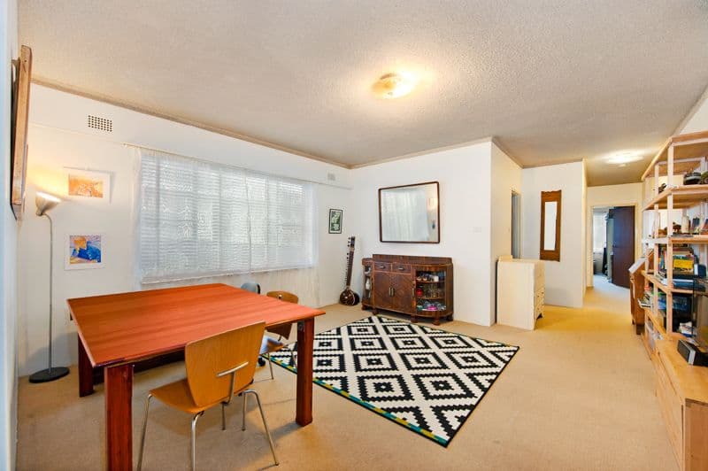 4 Batemans Road, GLADESVILLE NSW 2111, Gladesville - Thumbnail 2