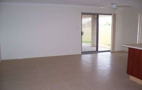 8 elcock  Avenue, Crestmead QLD 4132, Crestmead - Thumbnail 3