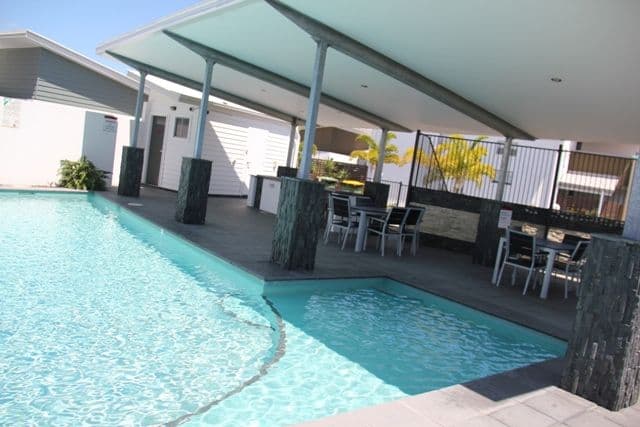 40 Barcelona Way, BURLEIGH WATERS QLD 4220, Burleigh Waters - Thumbnail 4