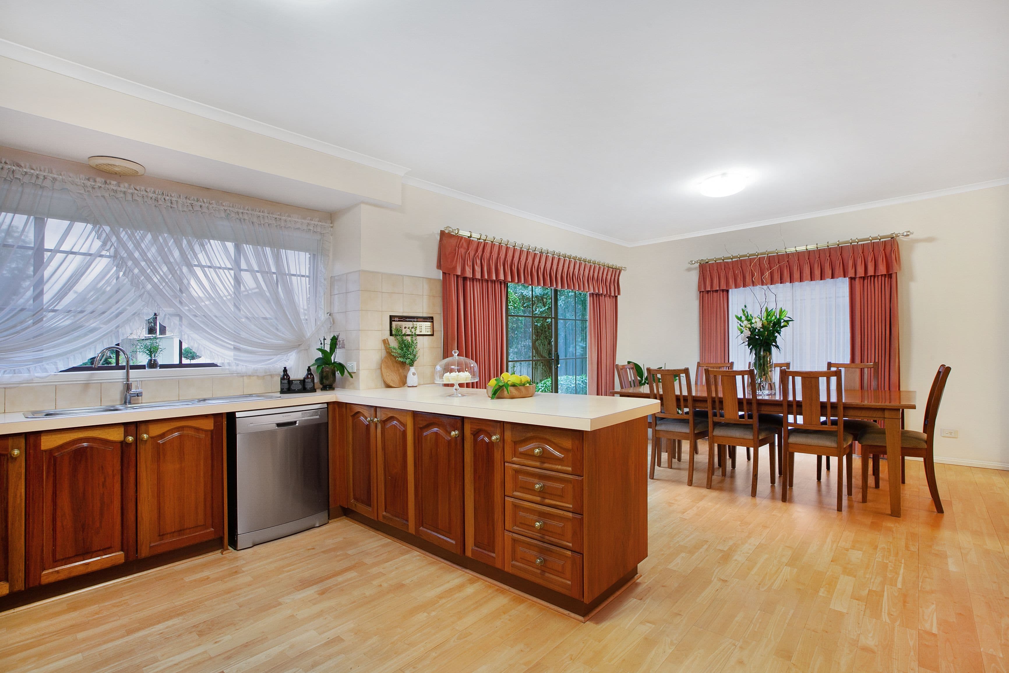 13 Alcock Street, Reservoir VIC 3073, Reservoir - Thumbnail 7