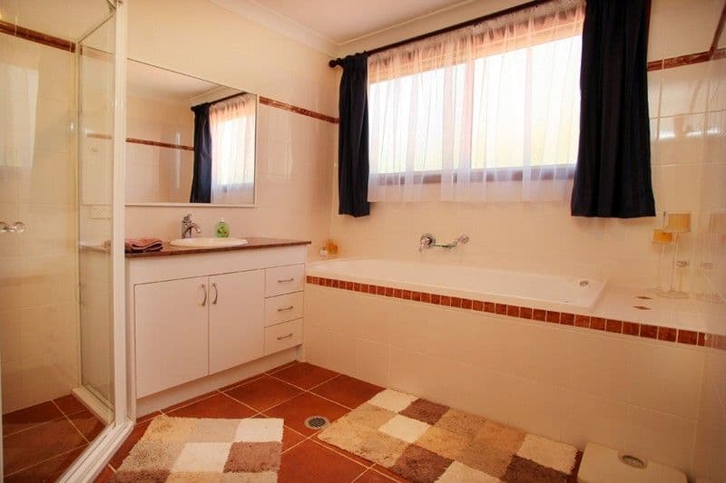 5 Armidale Crescent, CASTLE HILL NSW 2154, Castle Hill - Thumbnail 7
