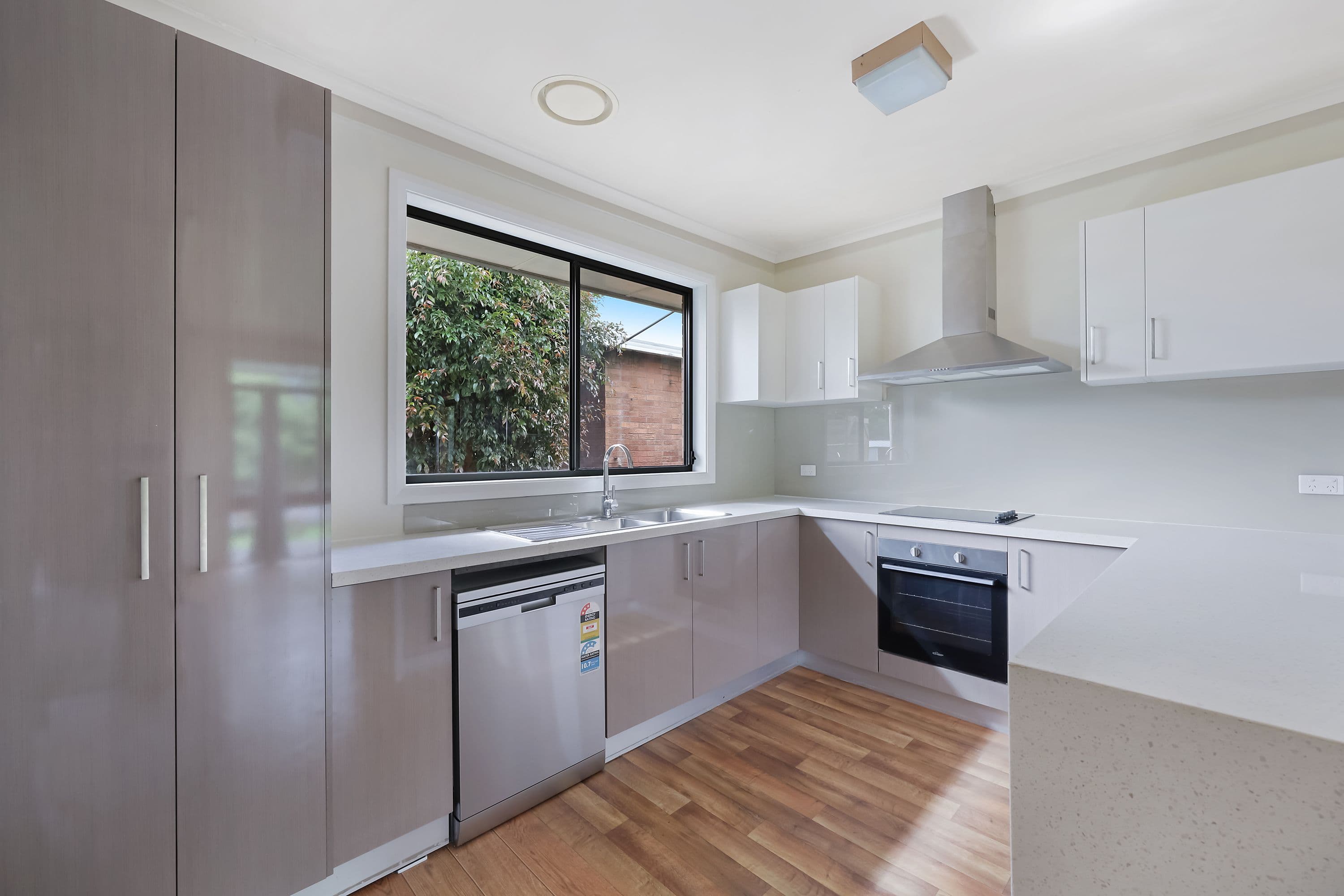 13 Murrock Street, Simpson VIC 3266, Simpson - Thumbnail 2