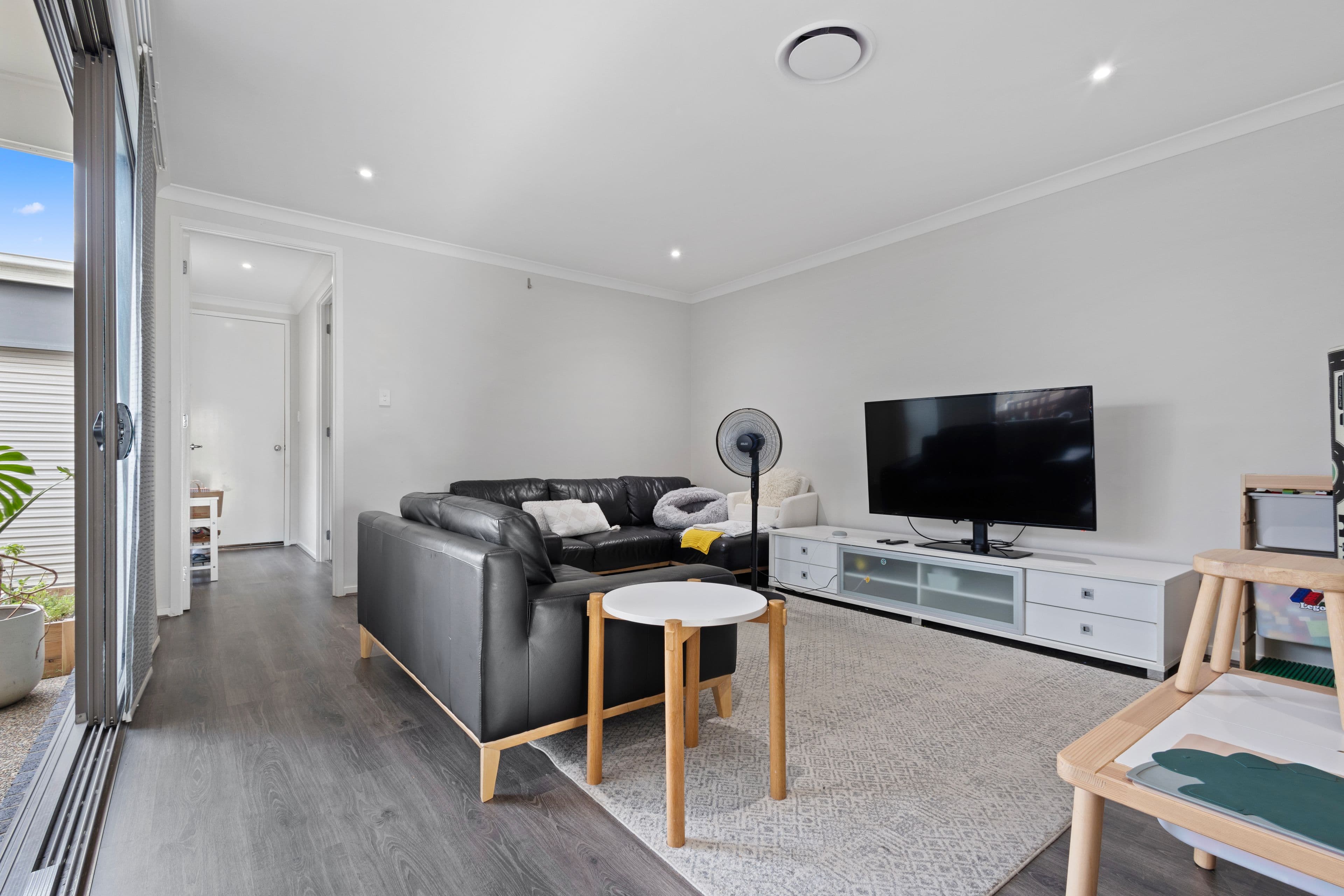 6 Betzel Court, Mango Hill QLD 4509, Mango Hill - Thumbnail 2