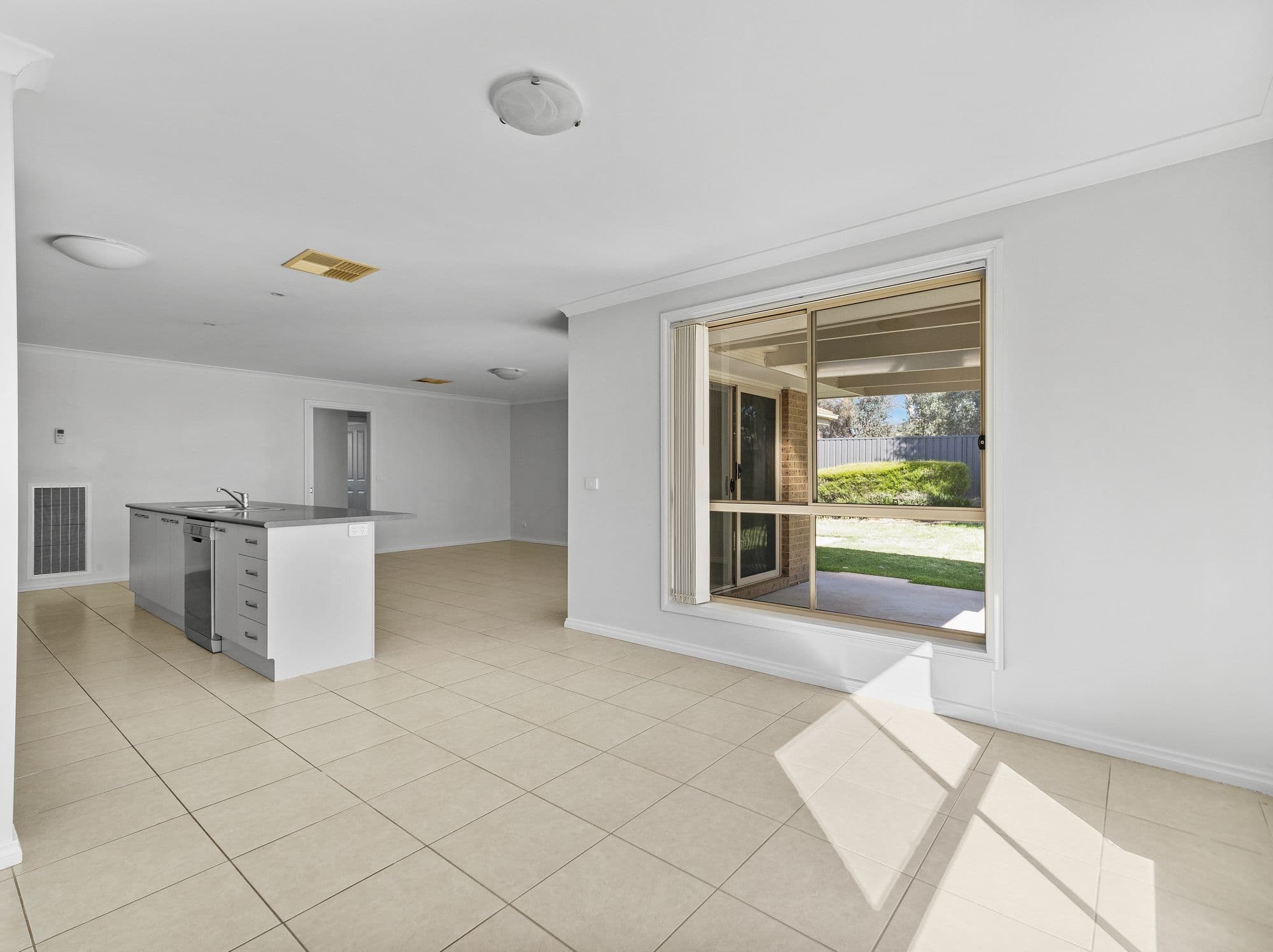 16 Redbox Drive, Thurgoona NSW 2640, Thurgoona - Thumbnail 3