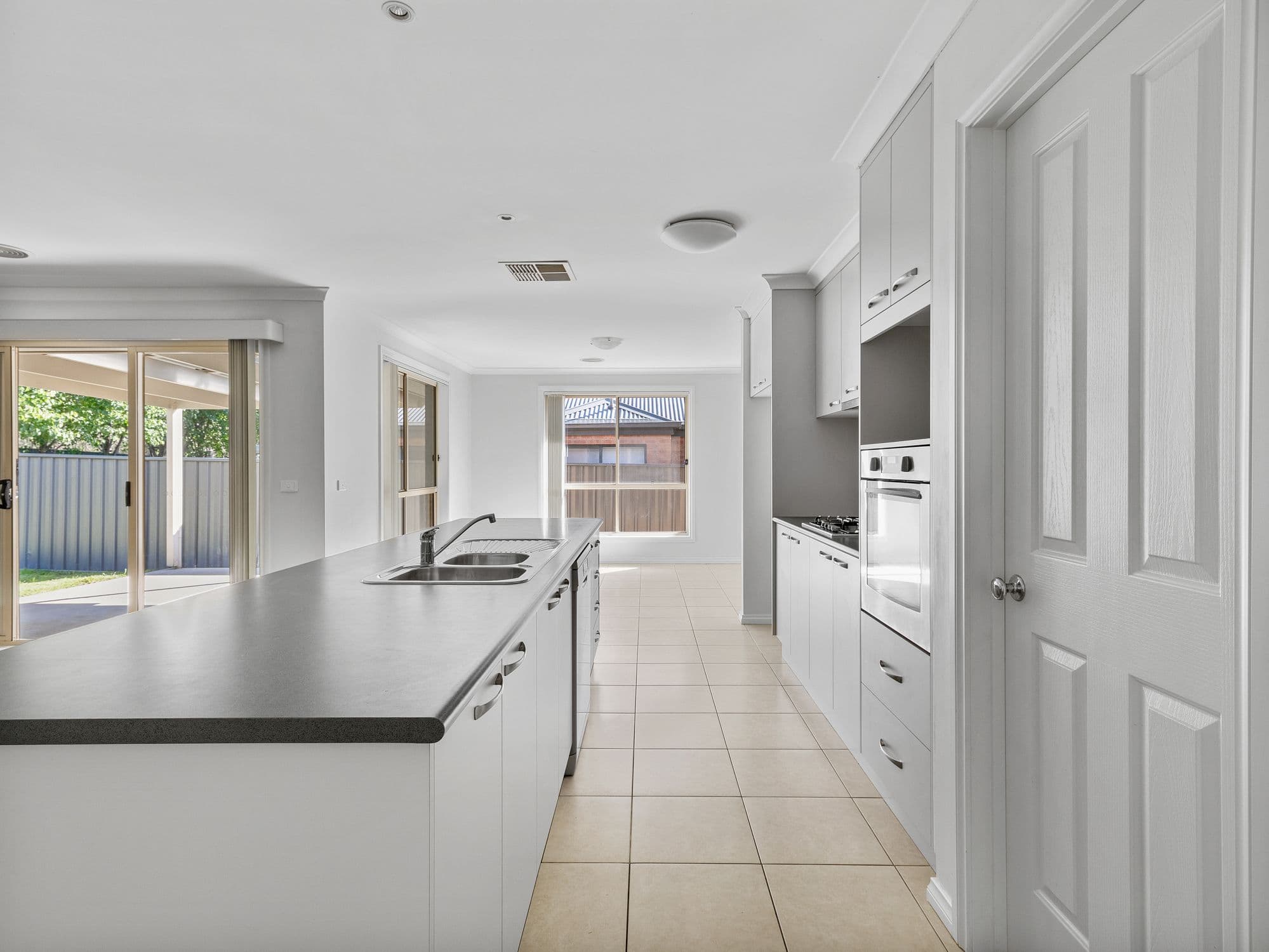 16 Redbox Drive, Thurgoona NSW 2640, Thurgoona - Thumbnail 4