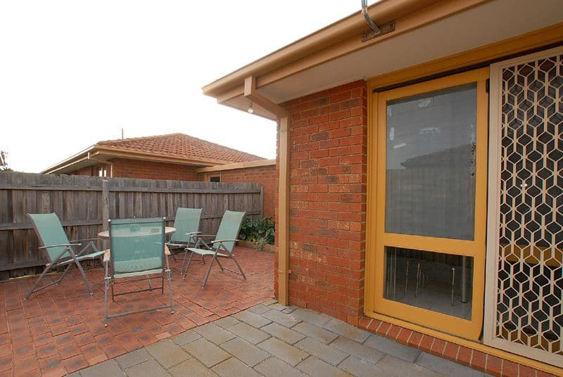 104 Springs Road, CLARINDA VIC 3169, Clarinda - Thumbnail 2