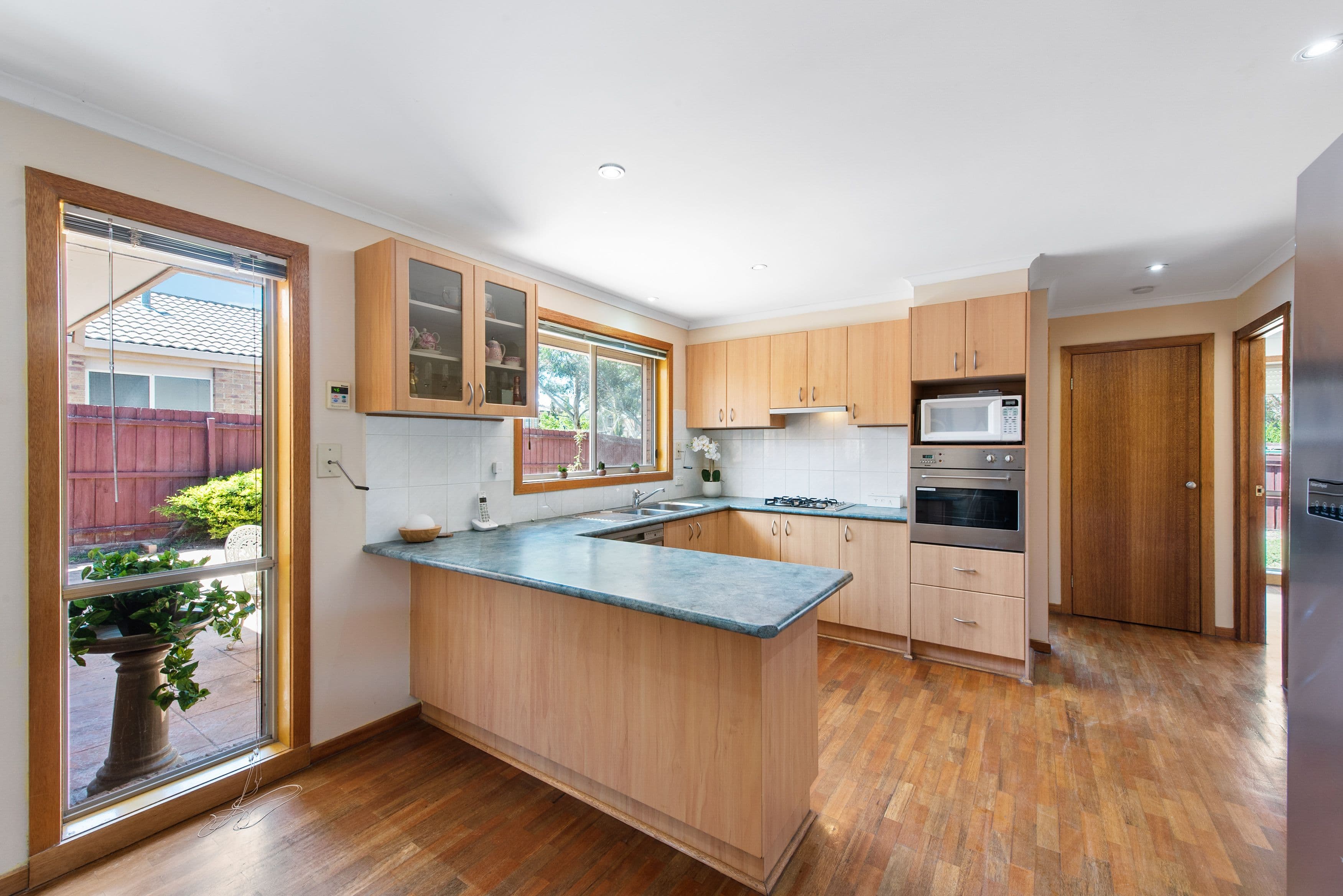 13 Alexander Close, Delahey VIC 3037, Delahey - Thumbnail 2