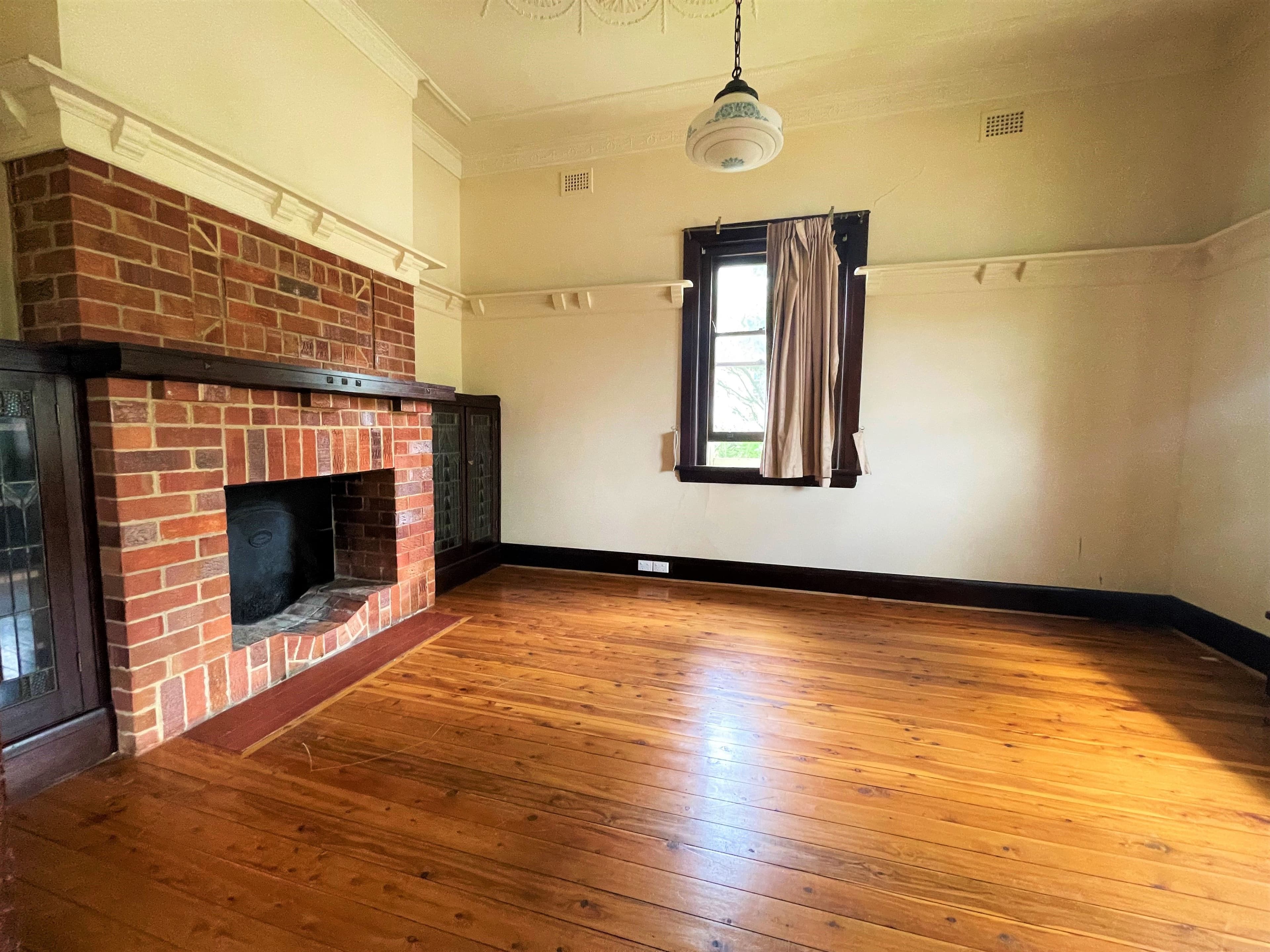 30 Campbell Street, Young NSW 2594, Young - Thumbnail 3