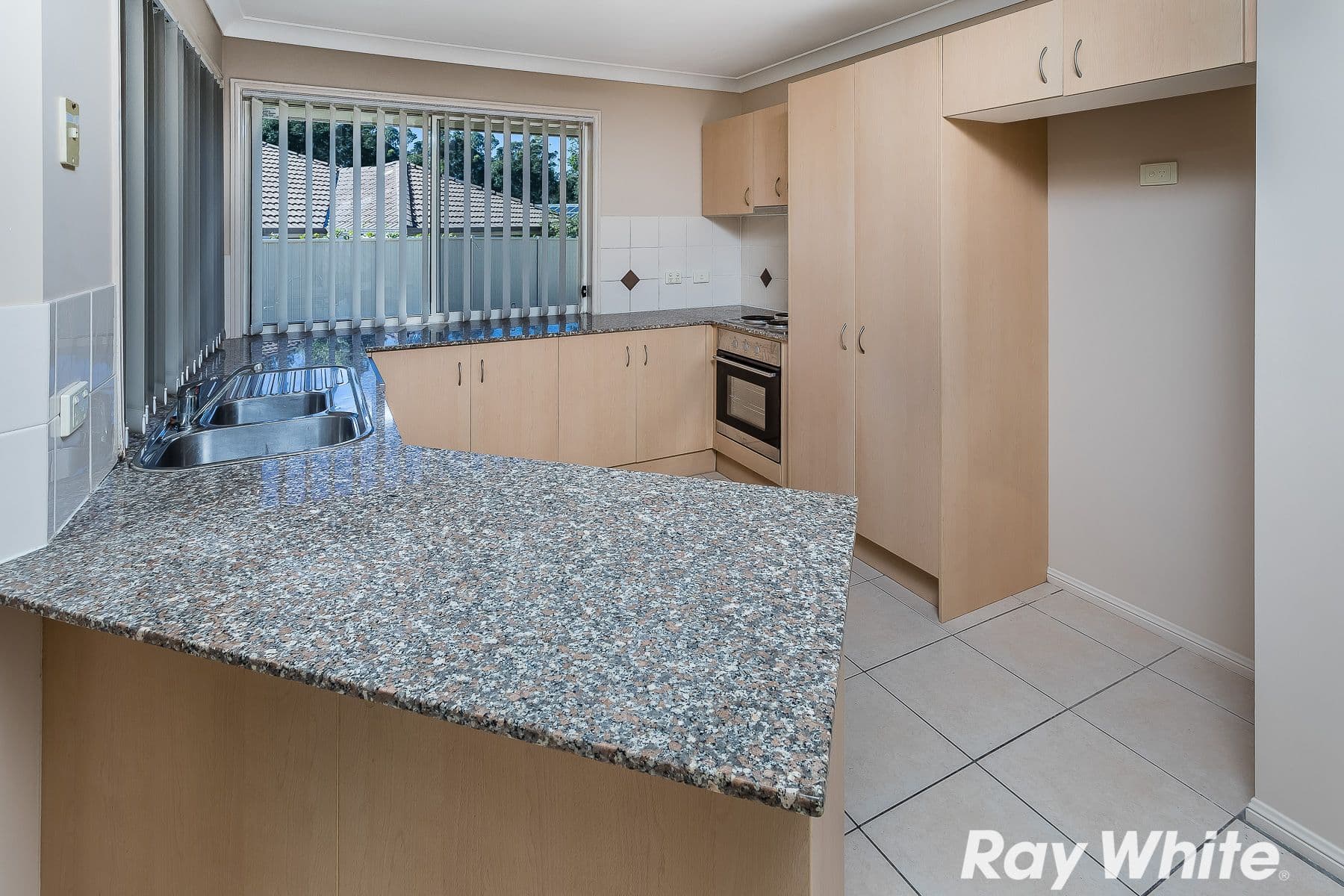 6 Greenway Place, Deception Bay QLD 4508, Deception Bay - Thumbnail 7