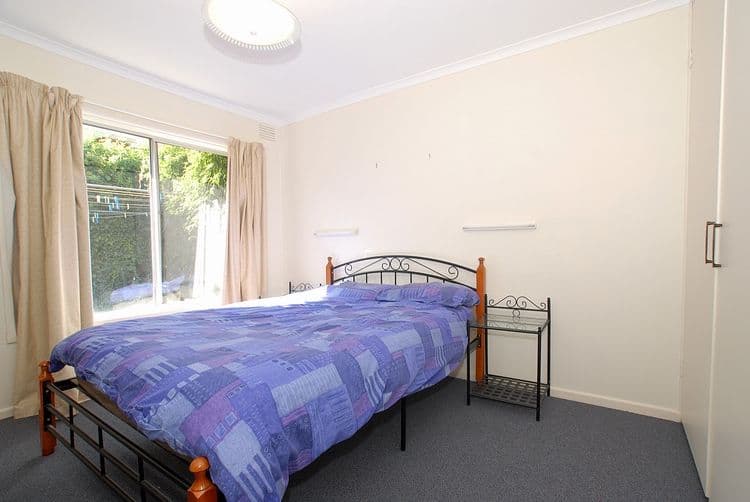 166  Charman Road, MENTONE VIC 3194, Mentone - Thumbnail 3