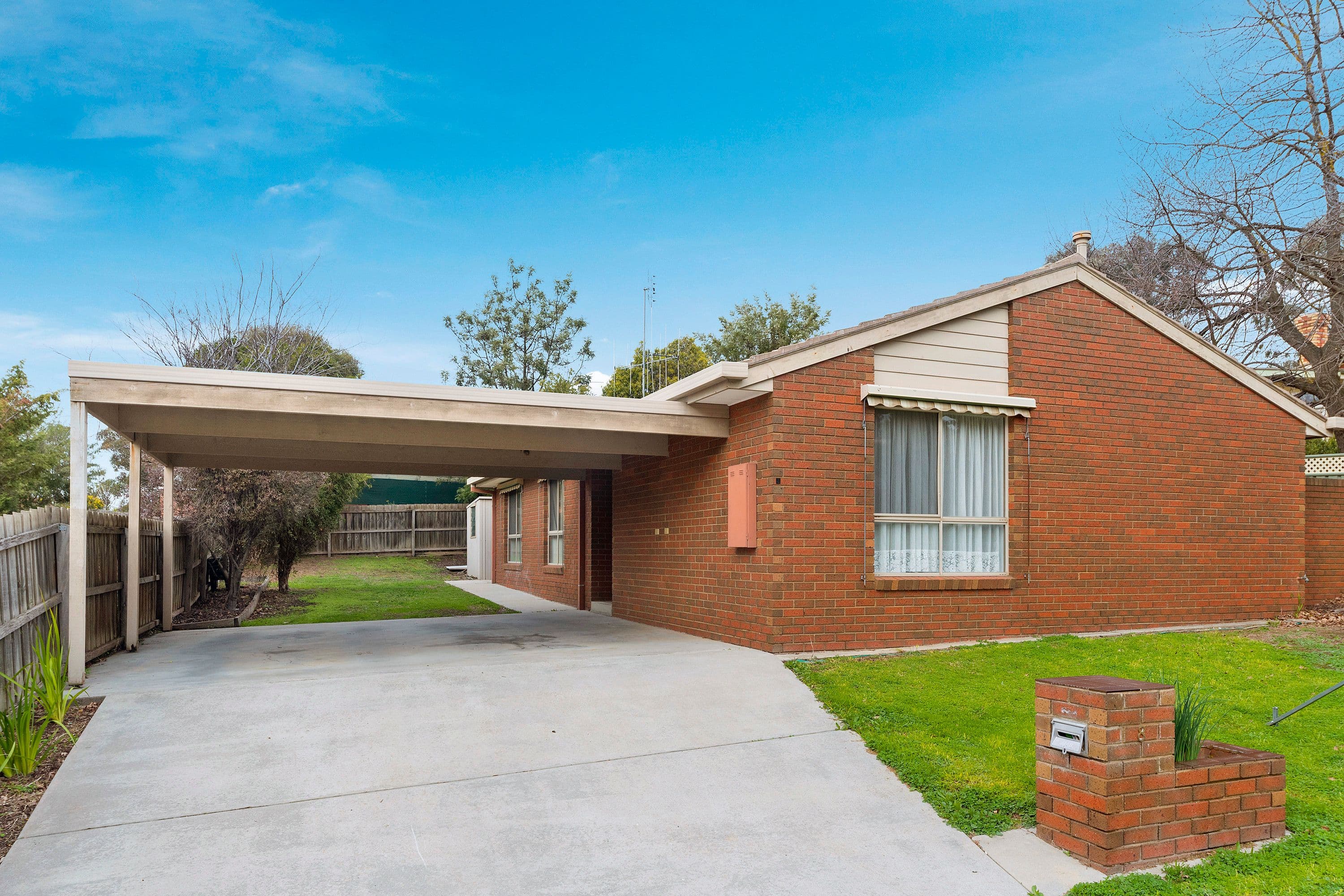 8 Truscott Street, Long Gully VIC 3550, Long Gully - Image 1