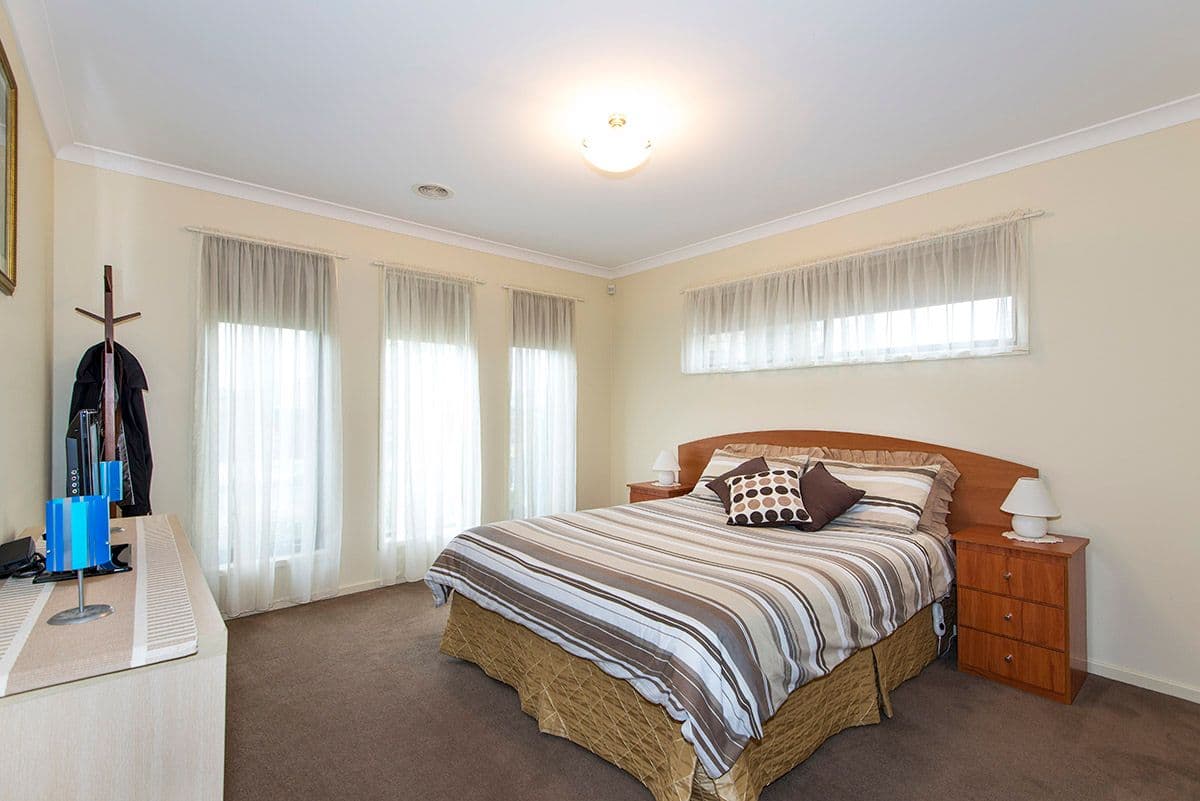 26 Songbird Crescent, SOUTH MORANG VIC 3752, South Morang - Thumbnail 8