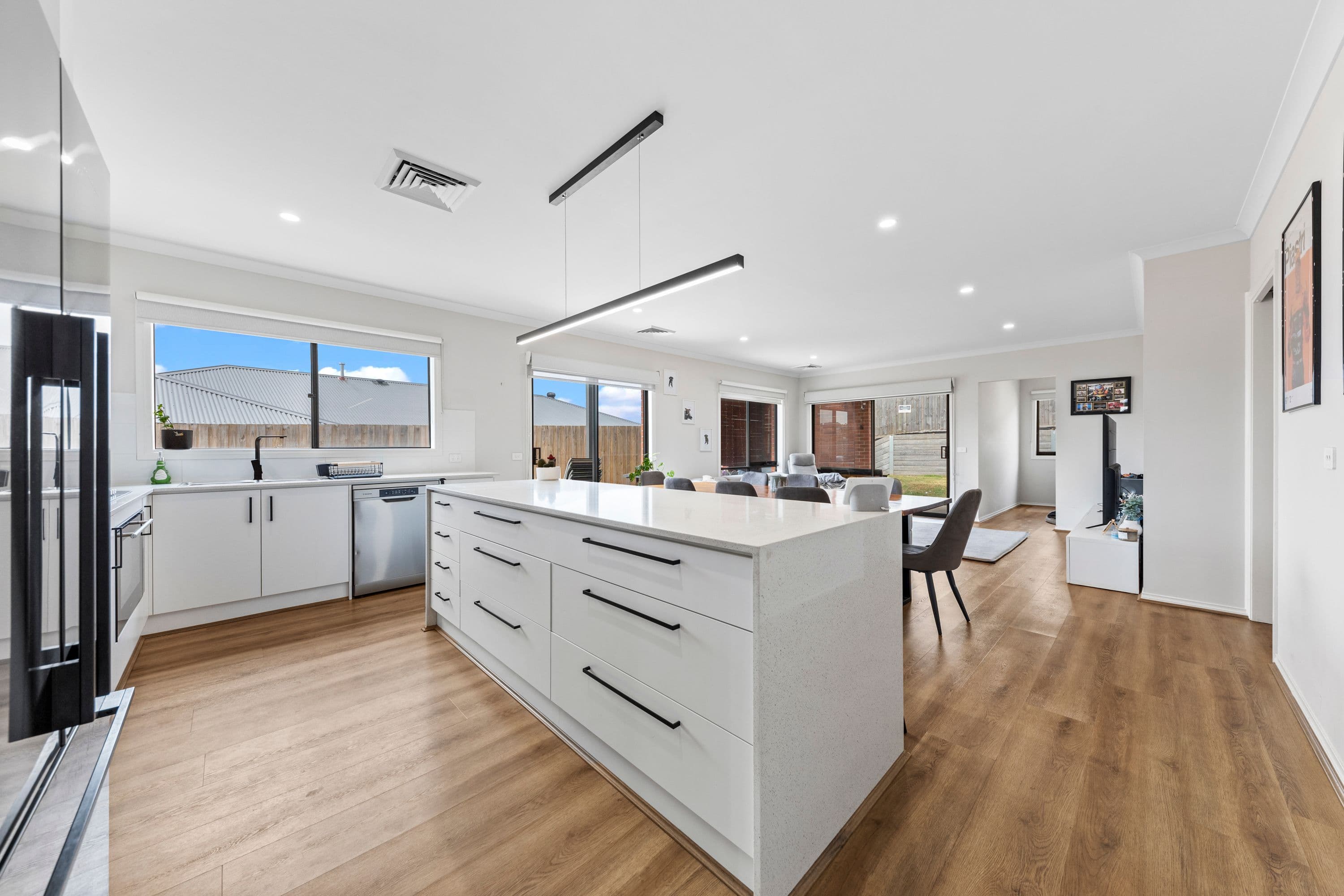 6 Shannon Court, Drouin VIC 3818, Drouin - Thumbnail 5
