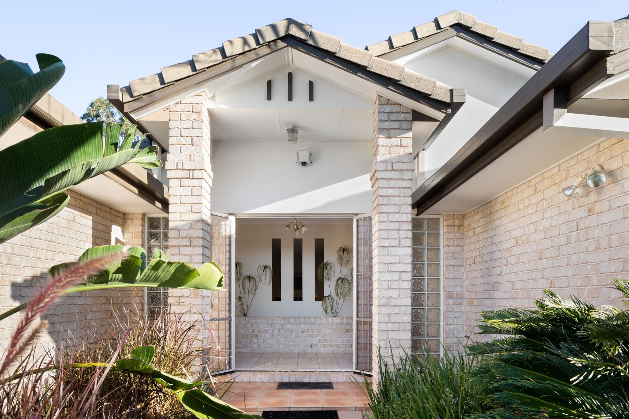 17 Lorenc Place, Bridgeman Downs QLD 4035, Bridgeman Downs - Thumbnail 2